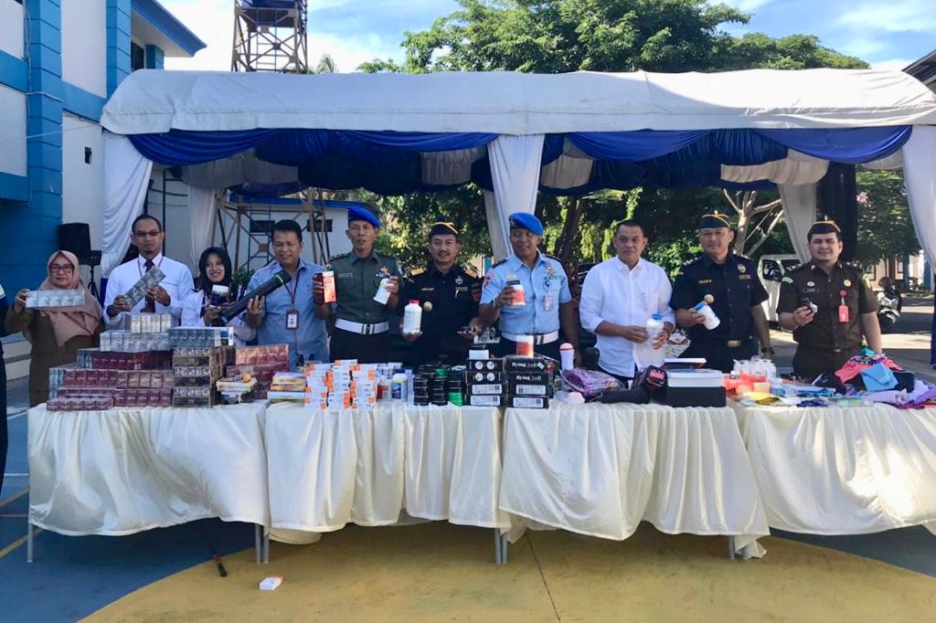 Bea Cukai Banda Aceh Melakukan Pemusnahan Barang Milik Negara