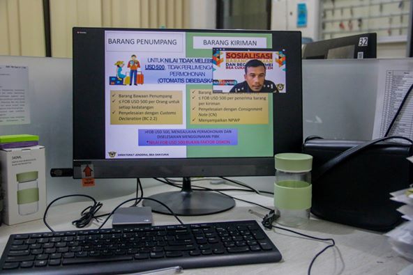Perdana, Bea Cukai Banda Aceh Sosialisasikan Barang Kiriman dan Registrasi IMEI via Daring